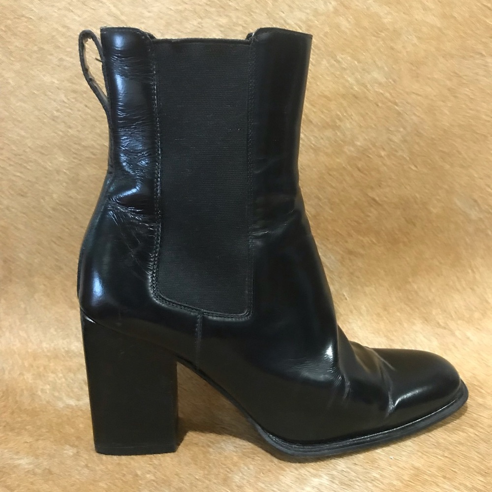 Gucci Black Leather Chelsea Block Heel Ankle Boots